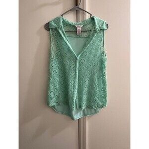 Candie’s Sleeveless Collared Blouse Flowers